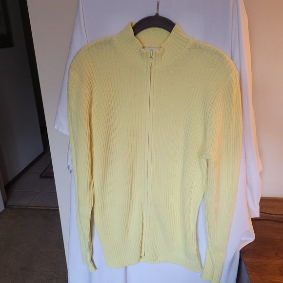 Classic Cardigan Zippered Yellow Sweater Medium (309) - Picture 1 of 4